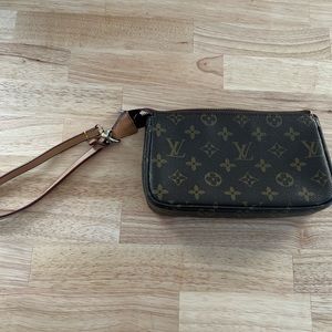 Louis Vuitton Wristlet